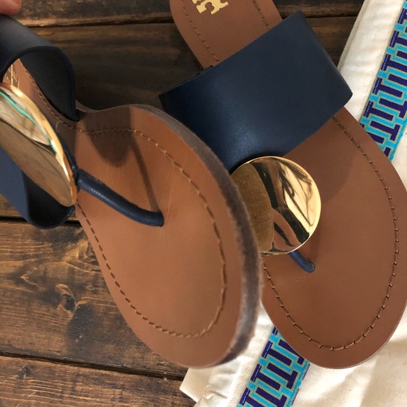 Tory Burch Patos Disc Sandal - Picture 4 of 7